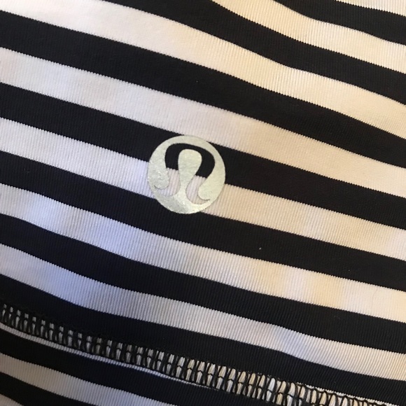 Lululemon tank - Picture 3 of 4